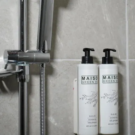 Maison Hill Hobbit & Boutique *