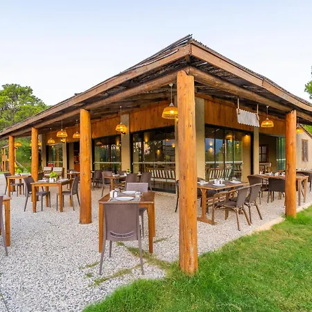 Отель Maison Hill Hobbit & Boutique