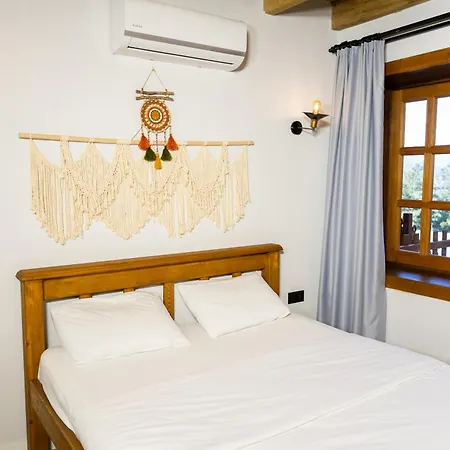 Maison Hill Hobbit & Boutique Hotel