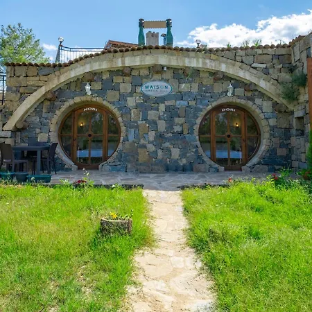 Maison Hill Hobbit & Boutique Hotel