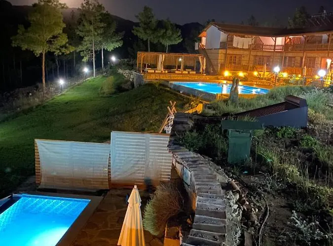 Mesona Hill Szálloda *