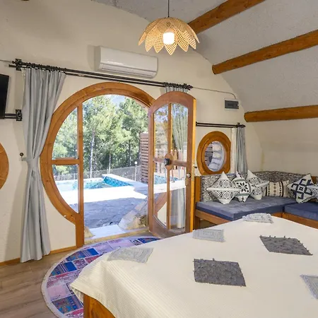 Maison Hill Hobbit & Boutique *