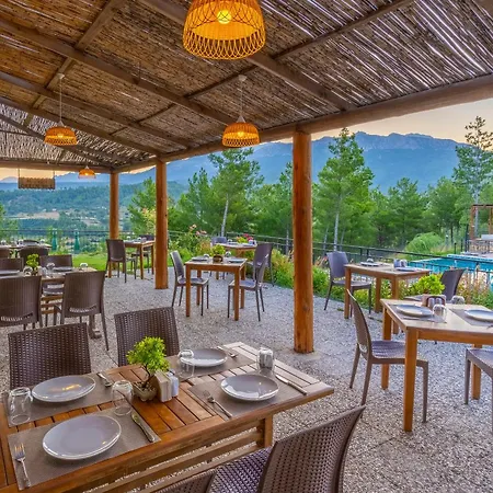 Maison Hill Hobbit Villas&boutique Hotel