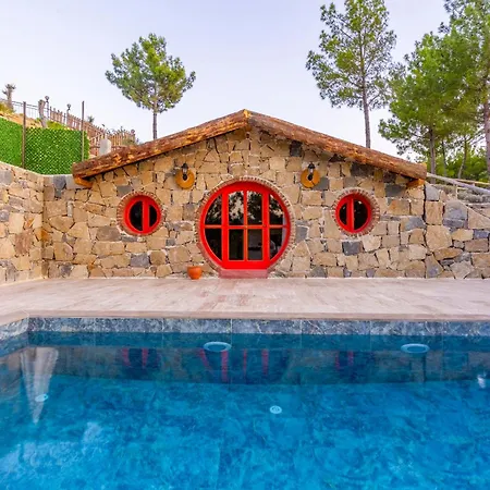 Maison Hill Hobbit Villas&boutique Hotel *